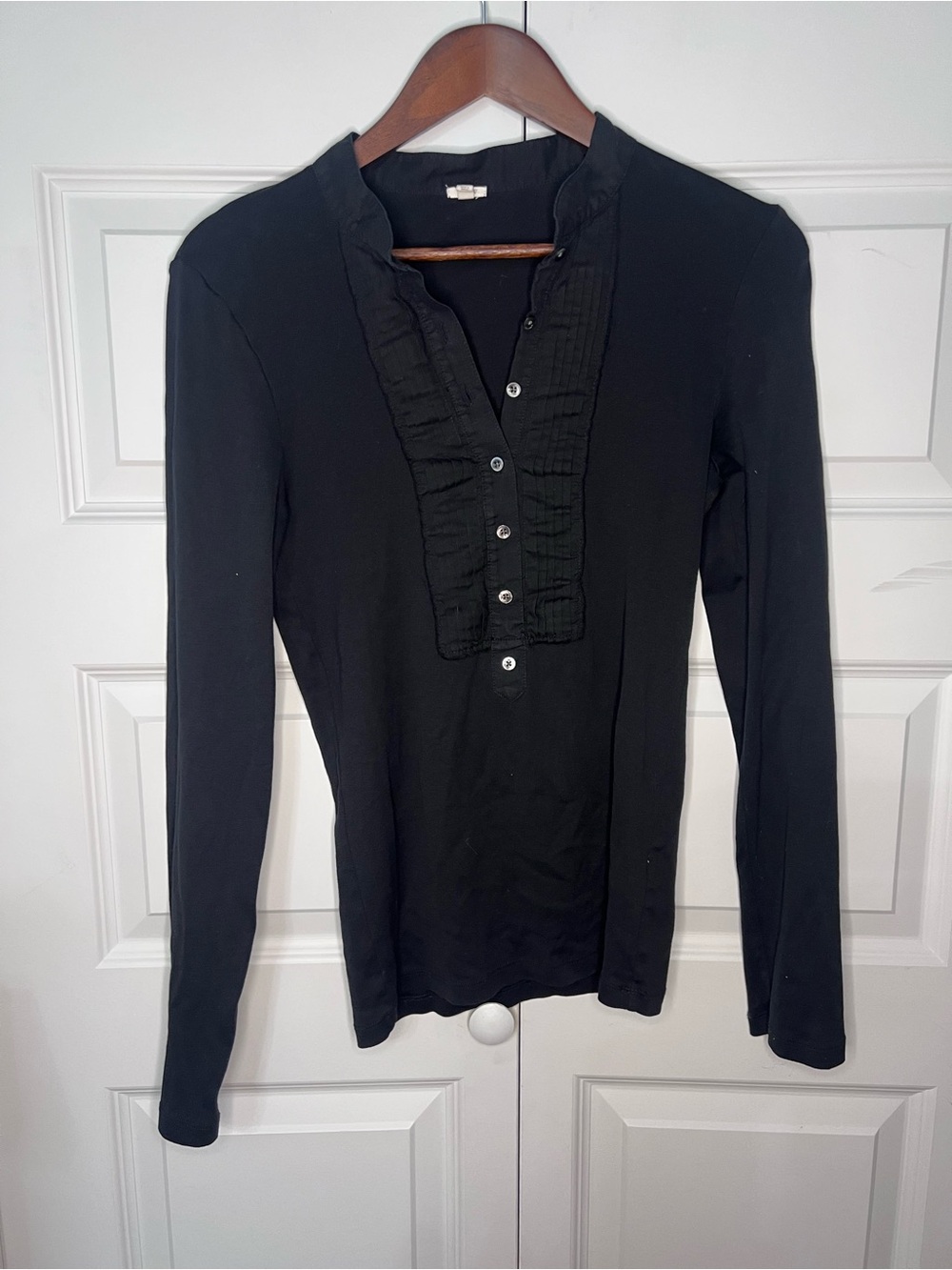 🖤 J.Crew Black Long Sleeve Henley Top – Size Large 🖤